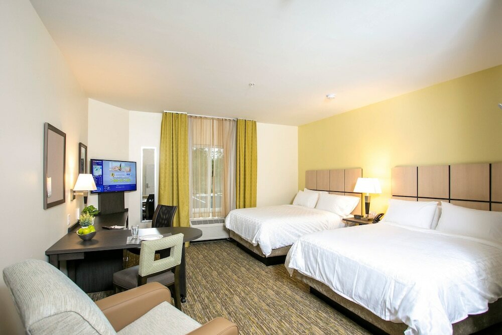 Фото Candlewood Suites Jacksonville - Mayport, an Ihg Hotel