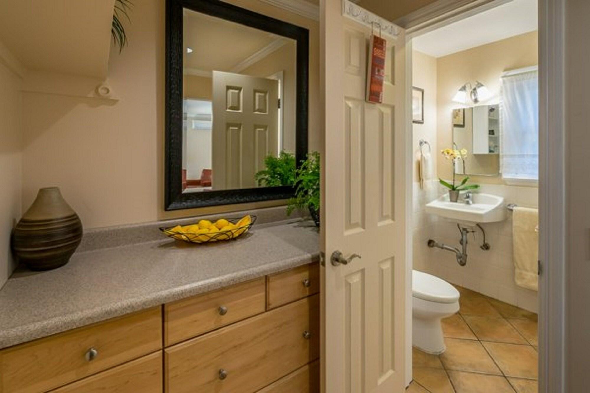 Фото Beach House Inn