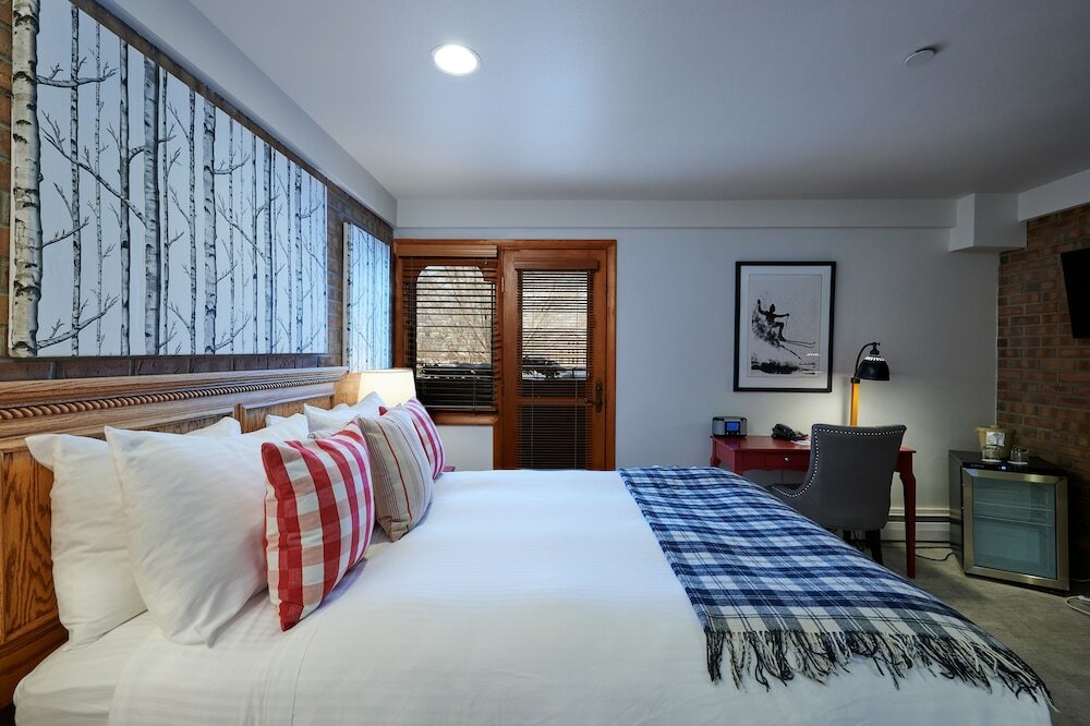 Фото Mountain Chalet Aspen