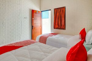 Graha Hsc Syariah by Oyo Rooms (West Java, Jalan Cabe V), hotel