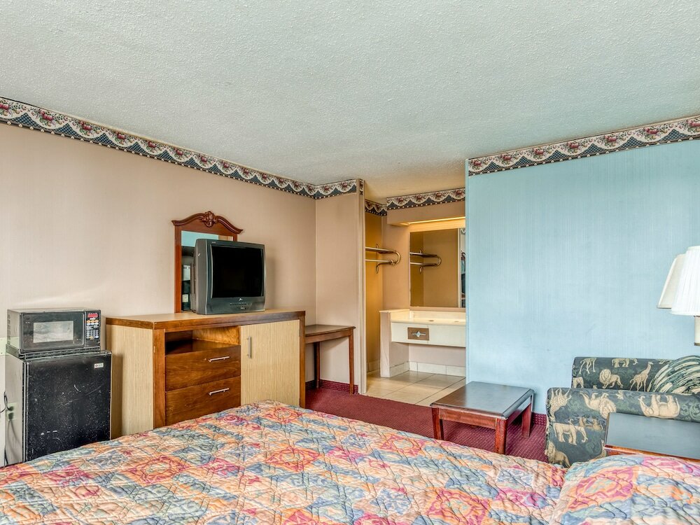 Фото Oyo Hotel Jackson North I-55