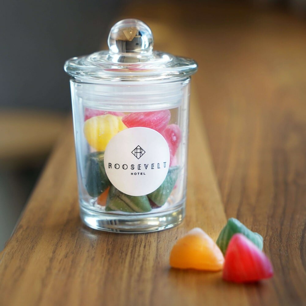 Фото Hôtel Le Roosevelt