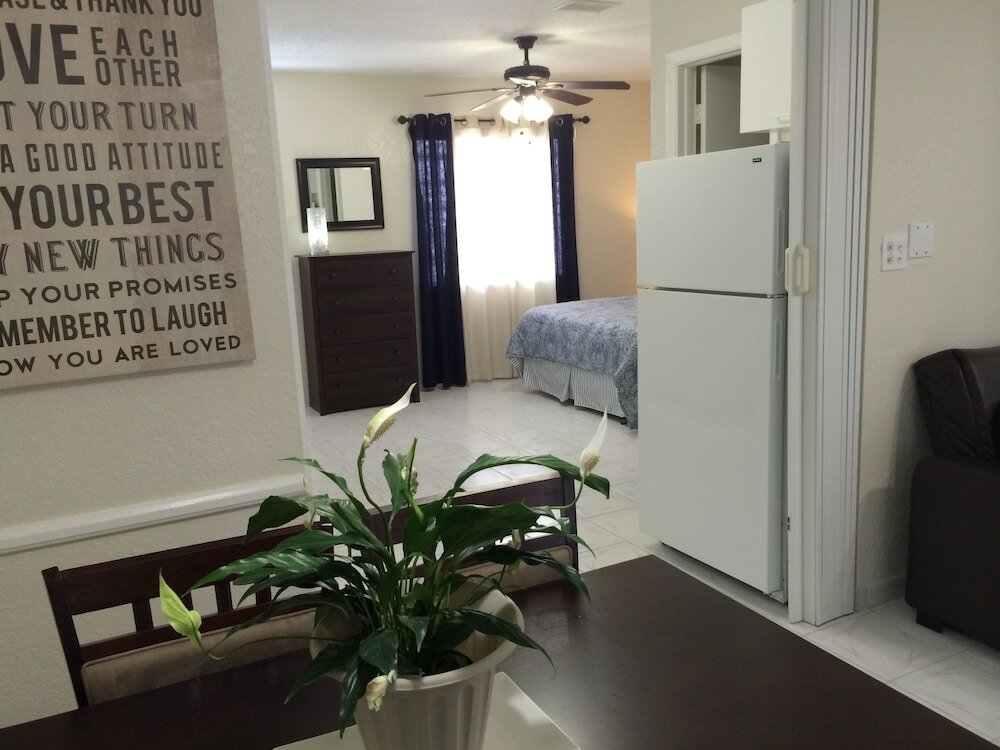 Фото Hollywood by the Sea