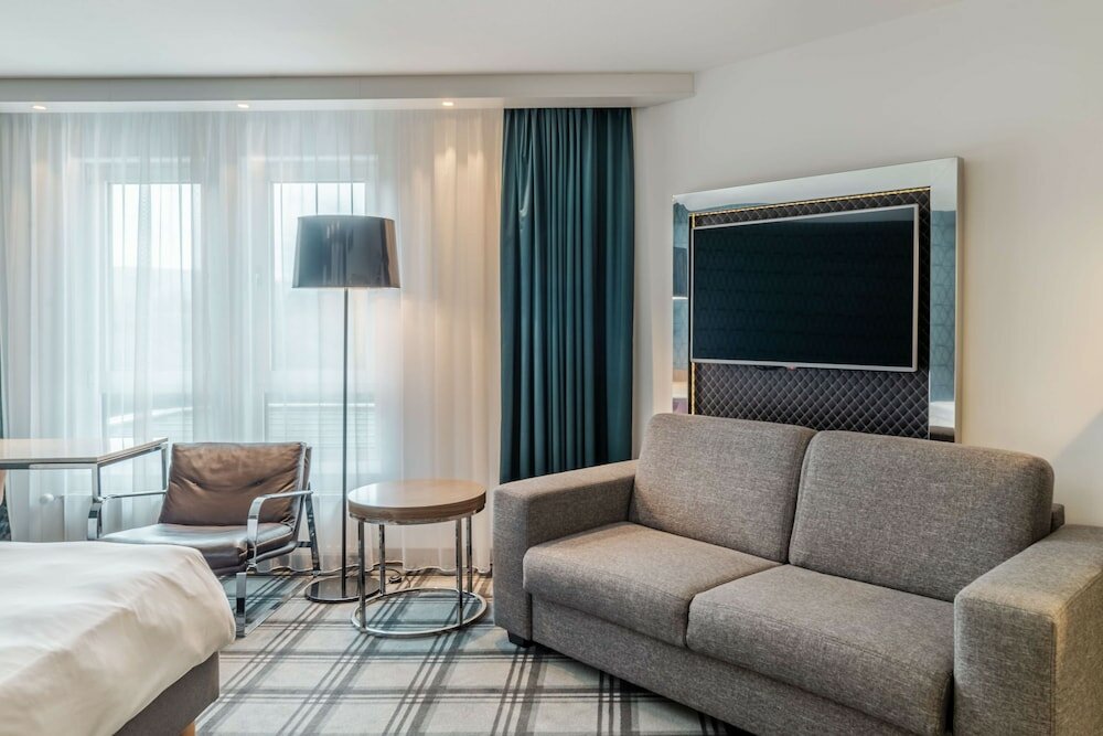 Фото Radisson Blu Hotel, Karlsruhe