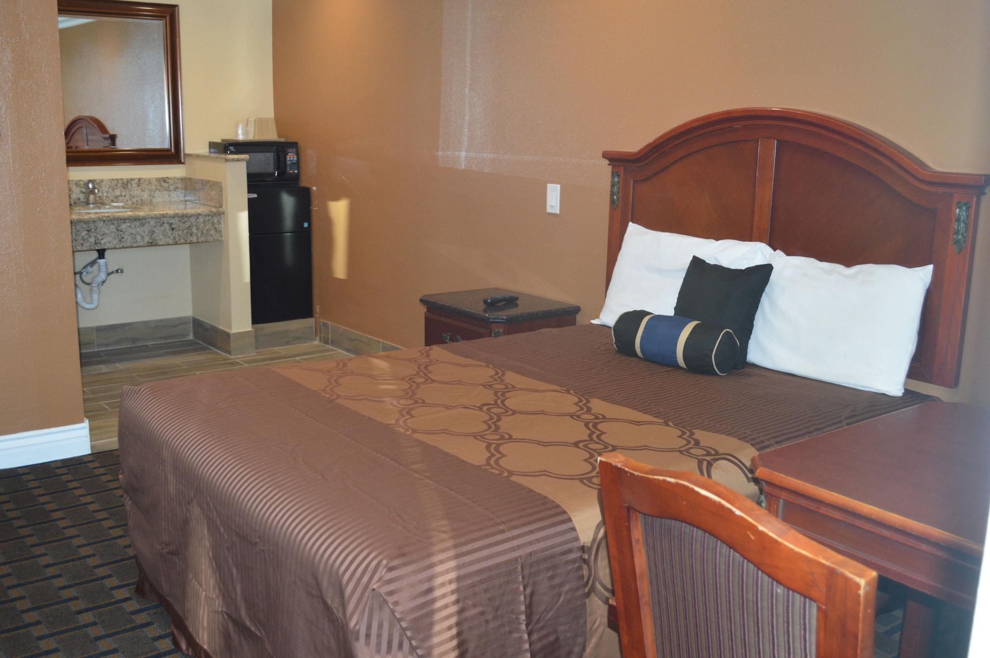 Фото Tustin Motor Lodge