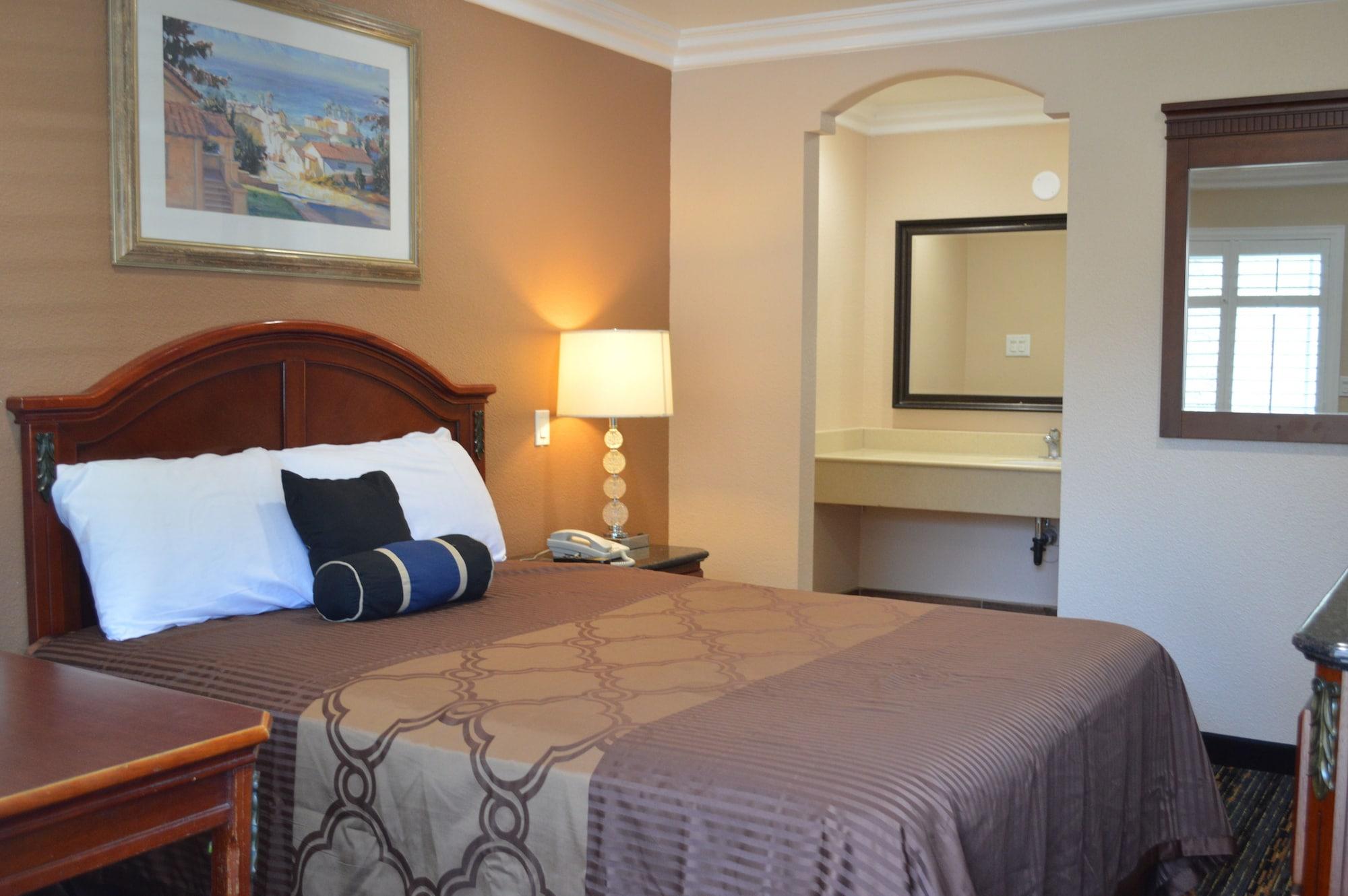 Фото Tustin Motor Lodge