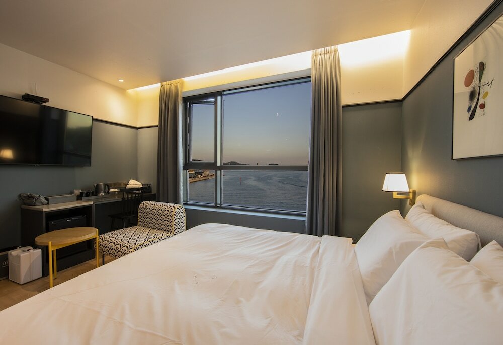 Фото Brown Dot Hotel - Jangsaengpo