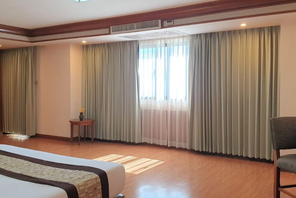 Фото United Tower Thonglor by Aspira