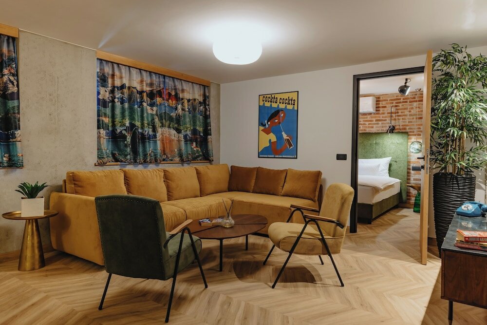 Фото One66 Hotel