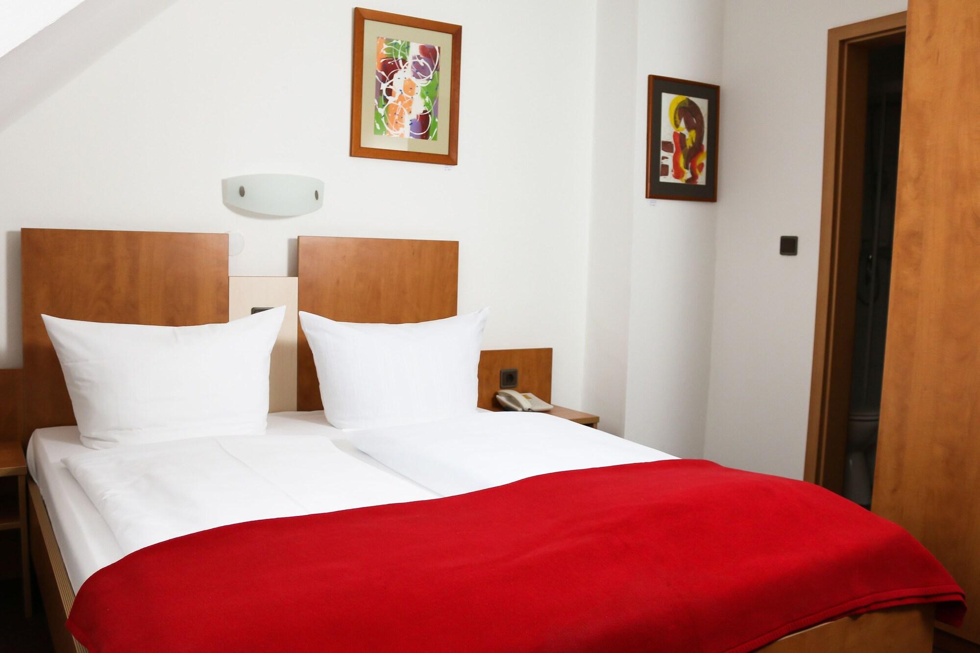 Фото City Hotel Journal