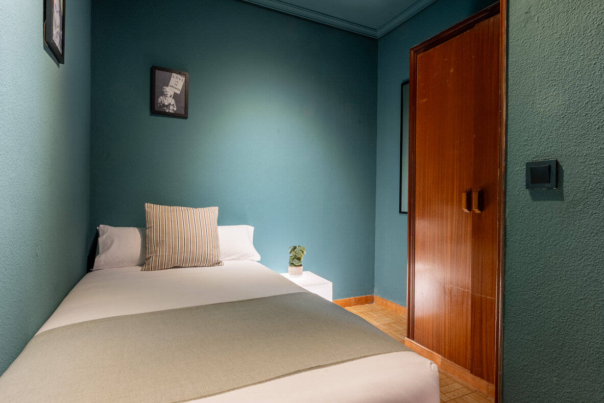 Фото Ideal Hostel Madrid