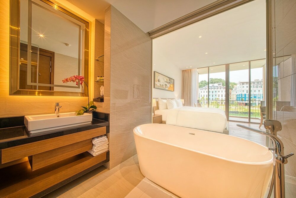 Фото Oakwood Ha Long