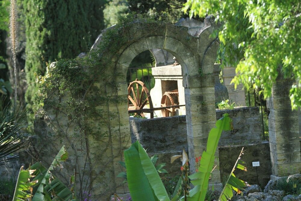 Фото Hotel des Etuves