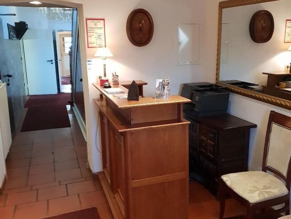 Фото Hotel Restaurant Knechtstedener Hof