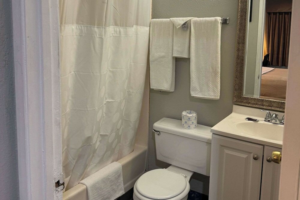 Фото El Cajon Inn & Suites