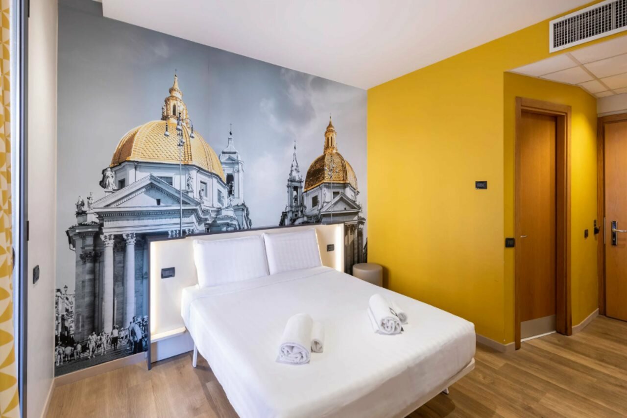 Фото отеля 2