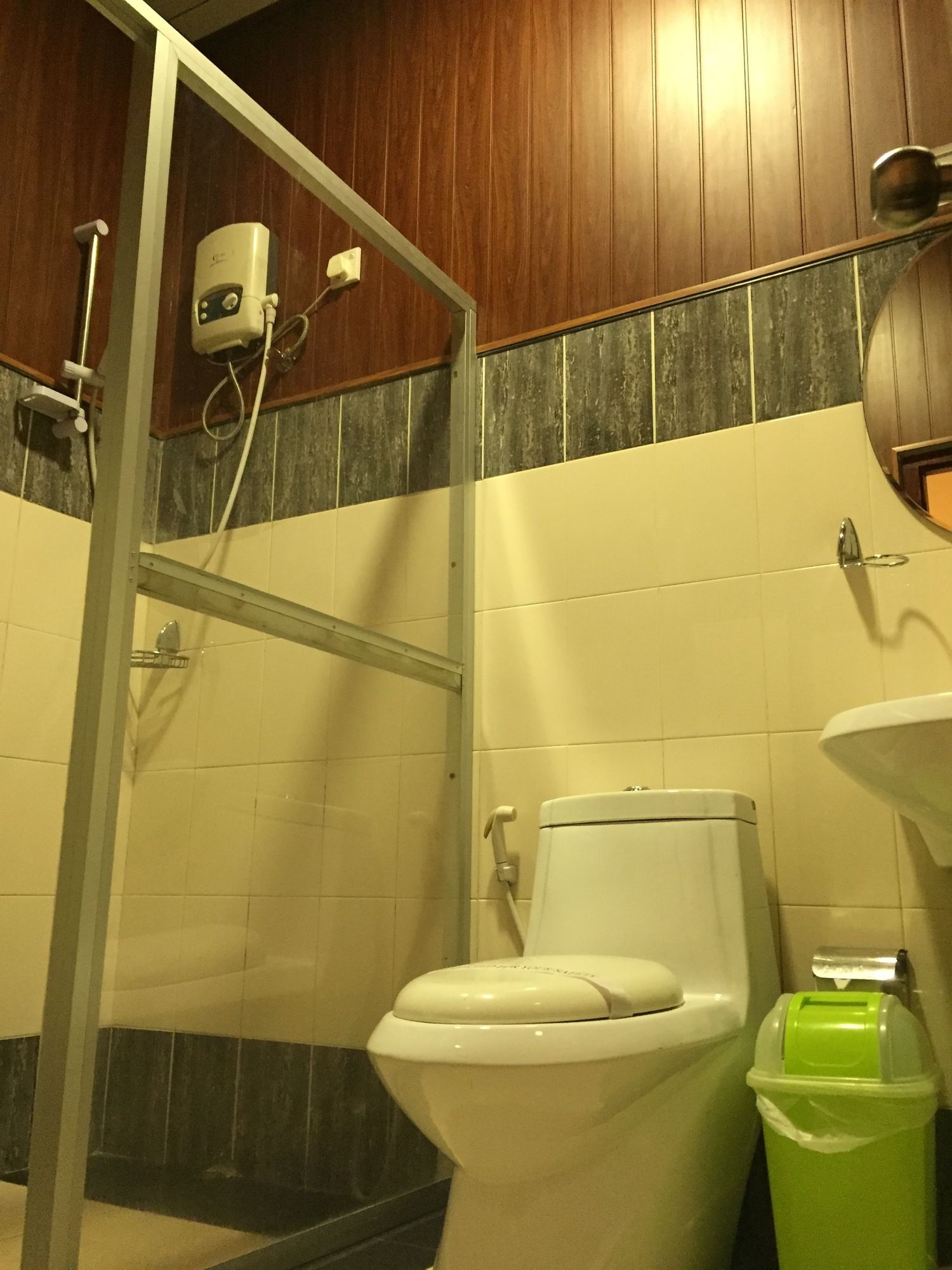 Фото Days Inn Kandy