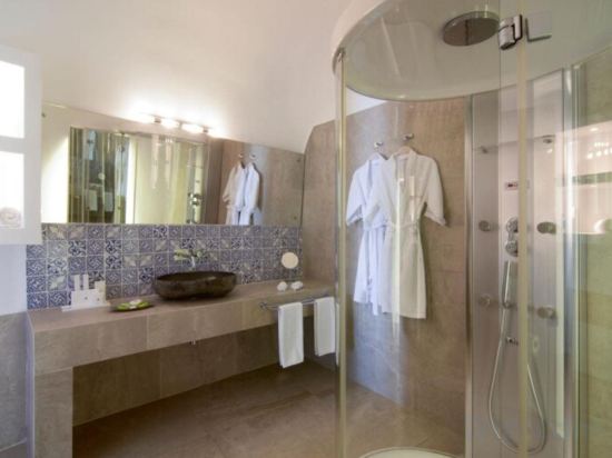 Фото Отель Santorini Secret Suites & Spa