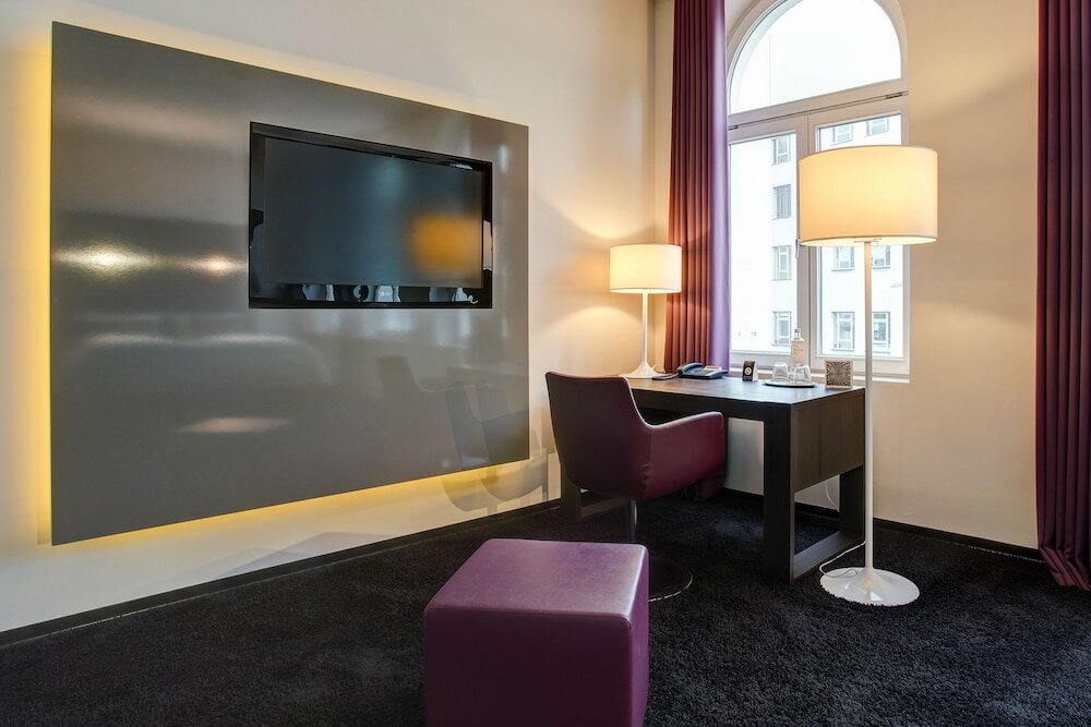 Фото Premier Inn Koeln City Centre
