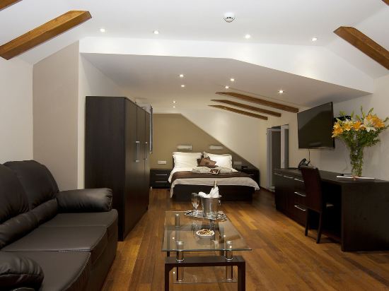 Фото Palace Suites Heritage Hotel – Adults Only