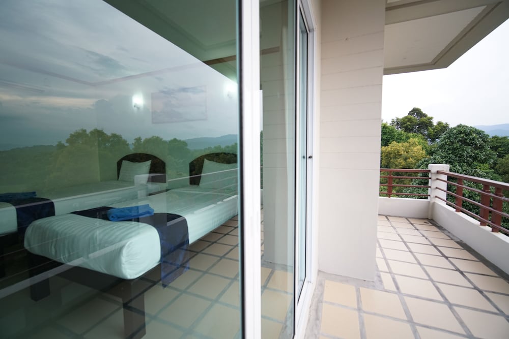 Фото Sea Mountain Khanom Hotel