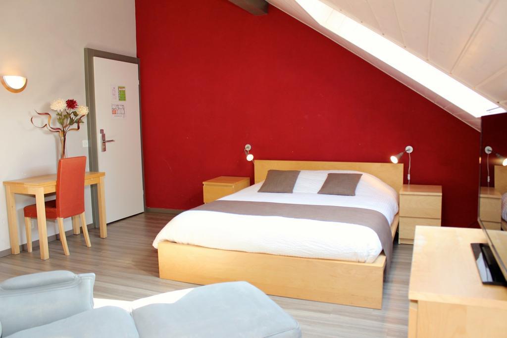 Фото Hotel du Marche