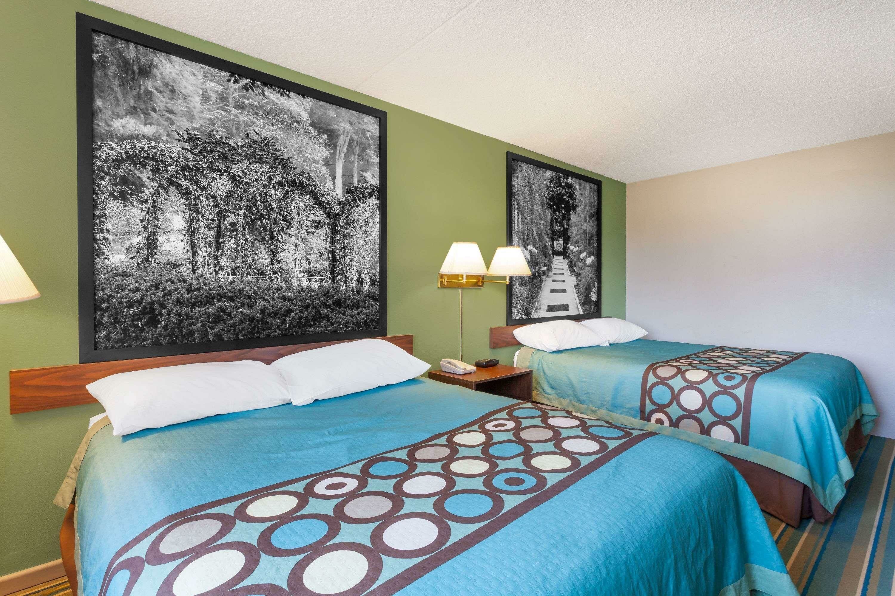 Фото Super 8 by Wyndham Harrisburg Hershey West