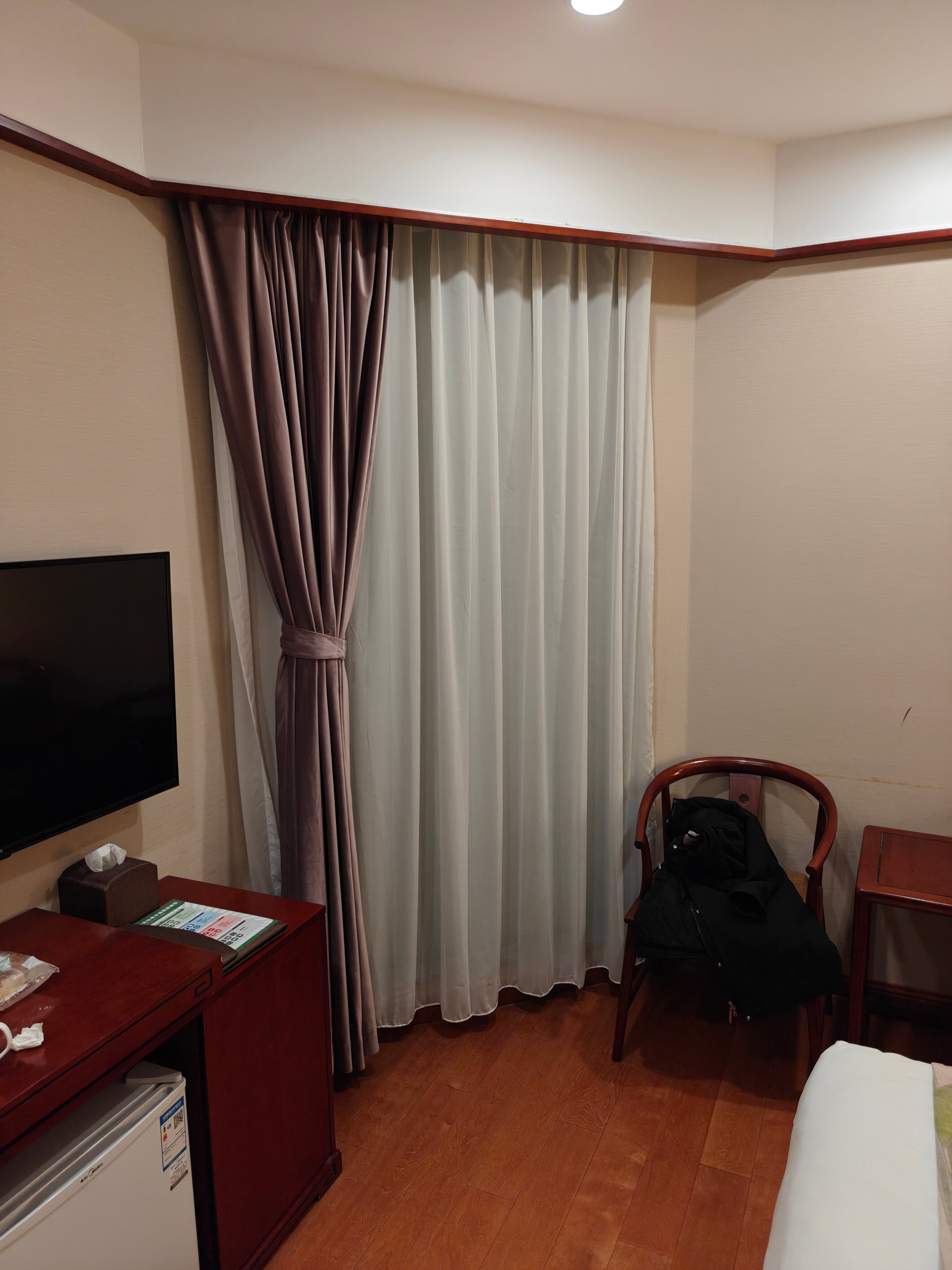 Фото Yitingzhenshe Hotel