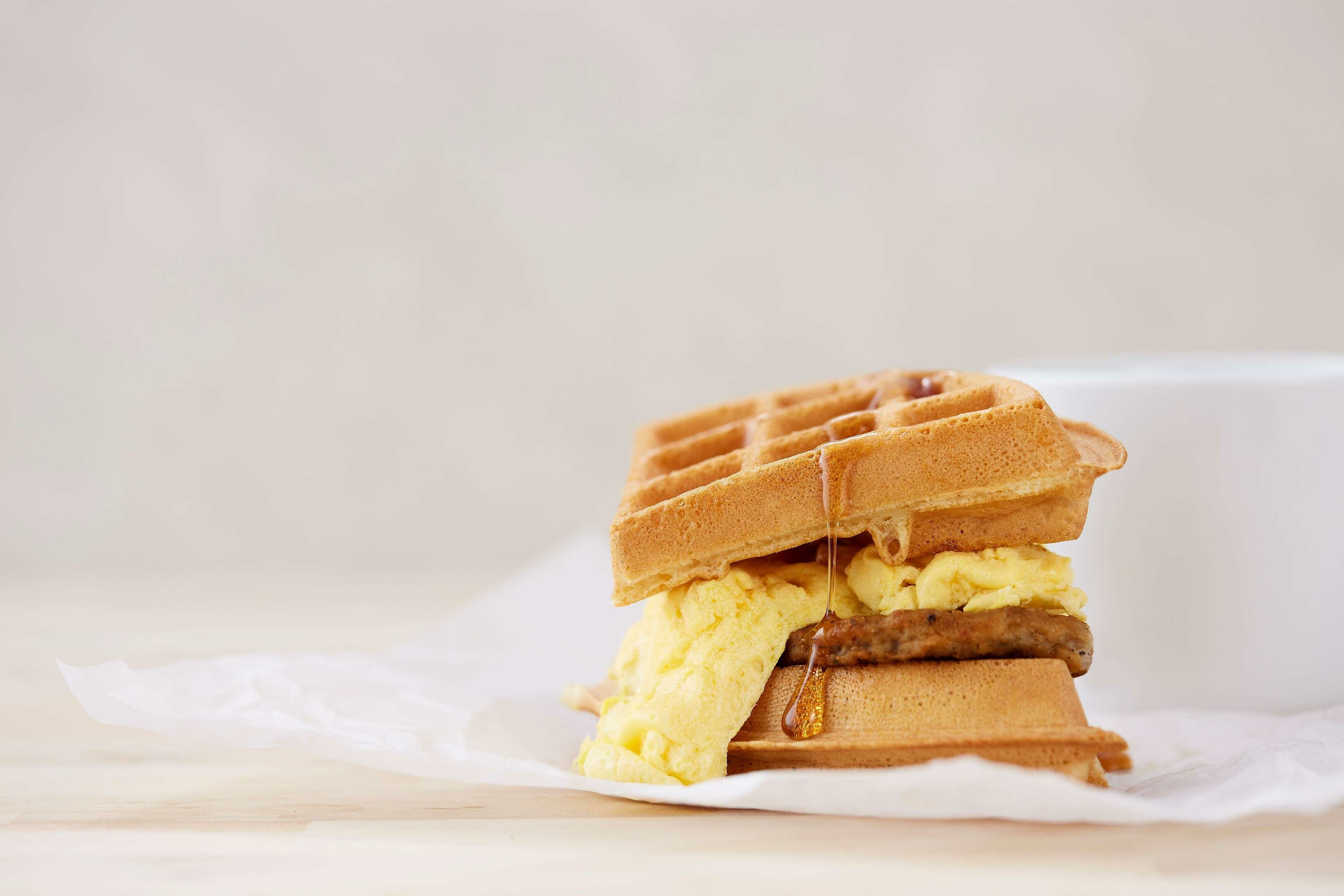 Фото Drury Inn & Suites Atlanta Airport