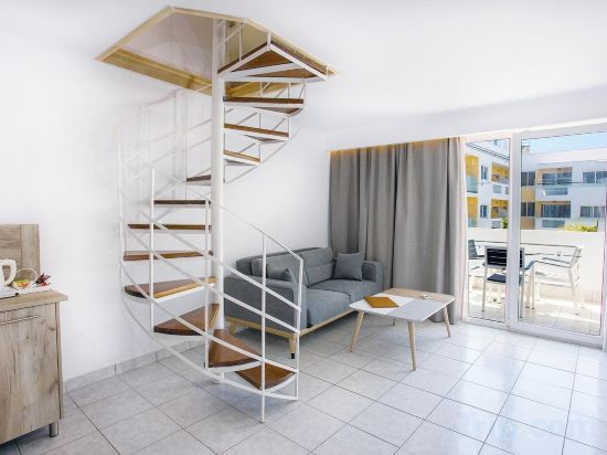 Фото Kosta Palace City Hotel