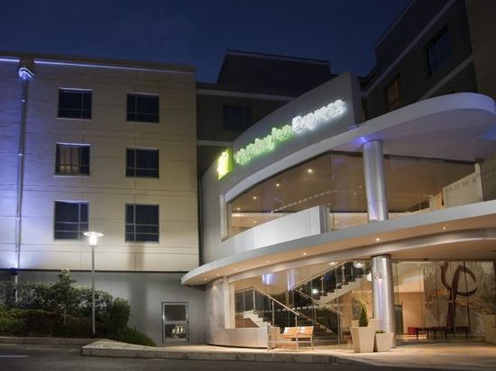 Фото Holiday Inn Express Sandton Woodmead, an Ihg Hotel