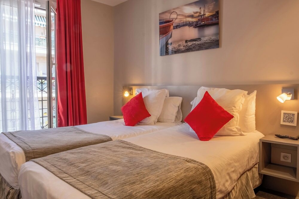 Фото Hotel de la Fontaine