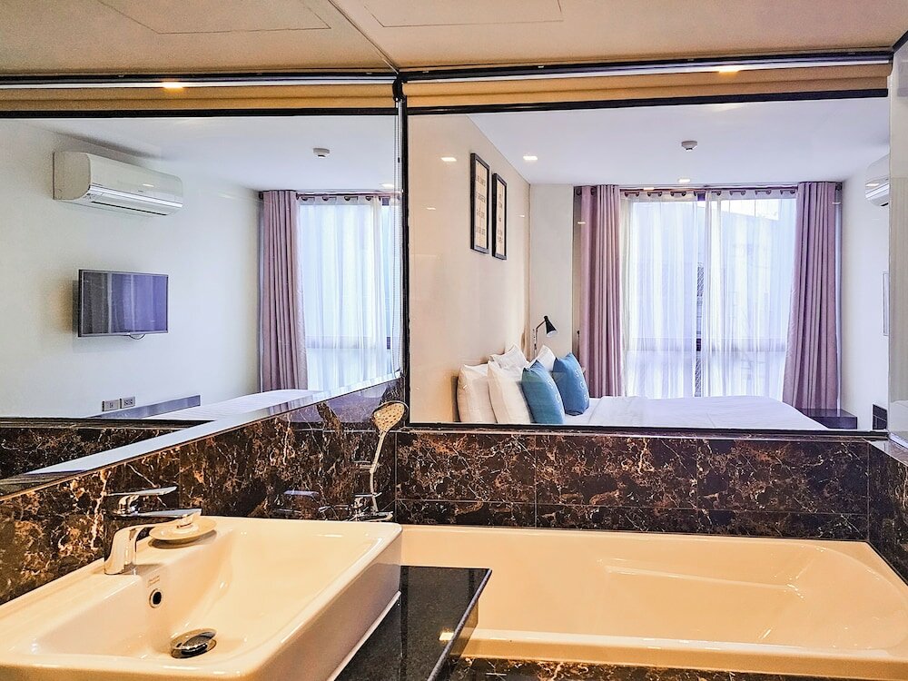 Фото Cross Vibe Chiang Mai Decem