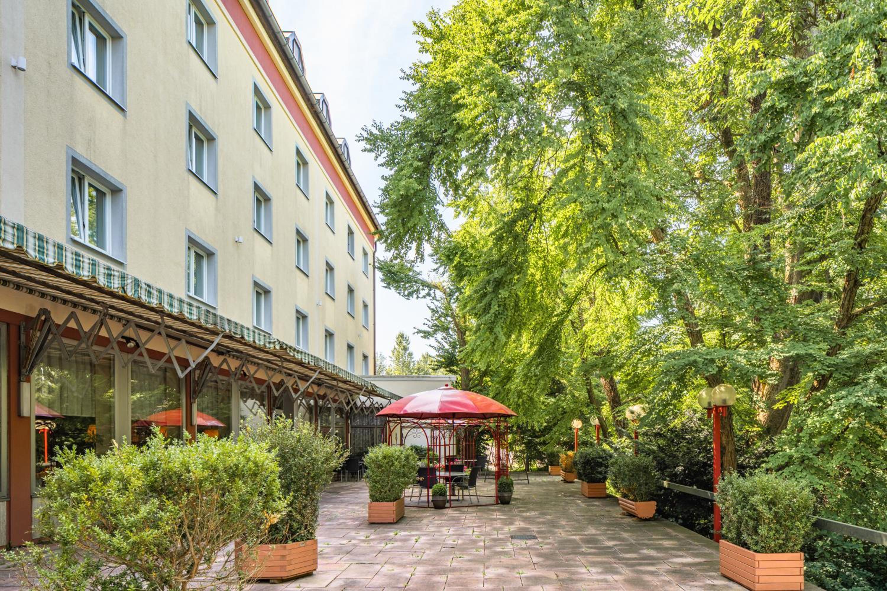 Фото Parkhotel Crombach