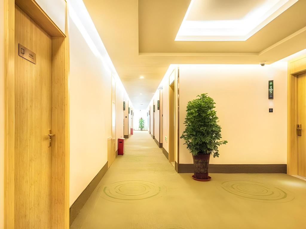 Фото GreenTree Inn Tangshan Lubei District Aegean Sea