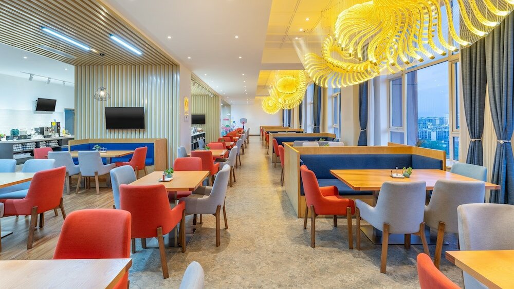 Фото Holiday Inn Express Yinchuan Downtown