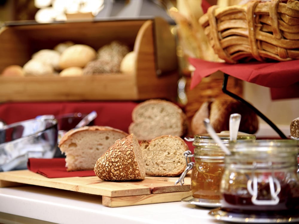 Фото Mercure Gold Hotel Jumeirah by Accor