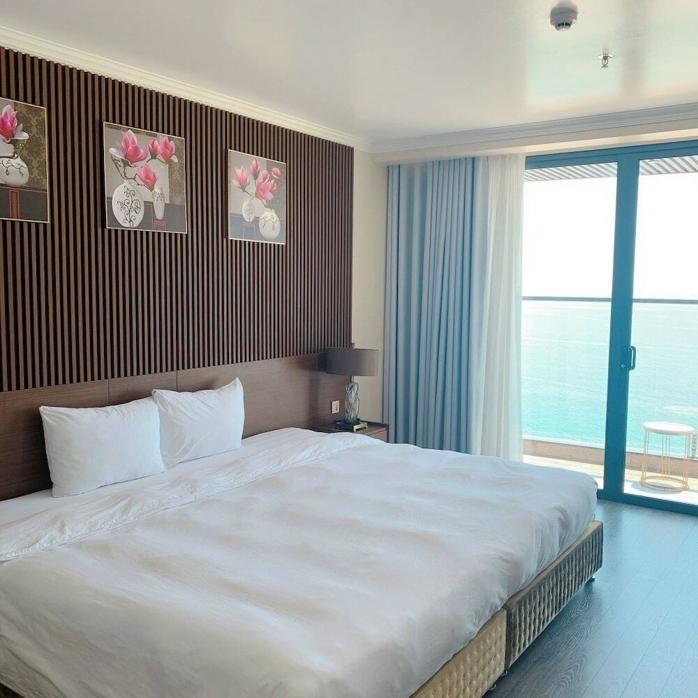 Фото La Vague Hotel