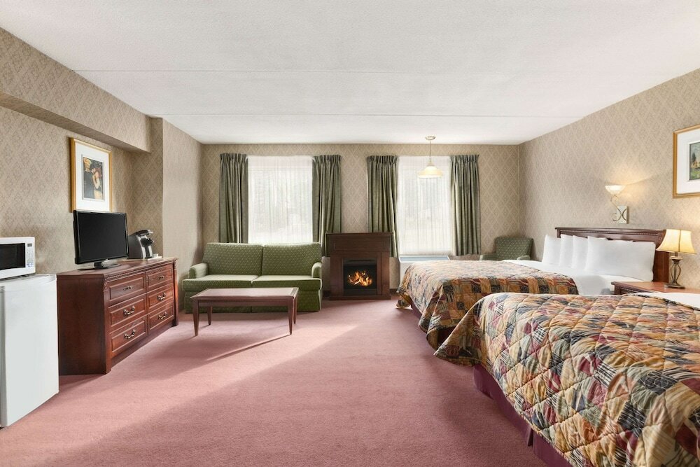 Фото Travelodge by Wyndham Edmundston