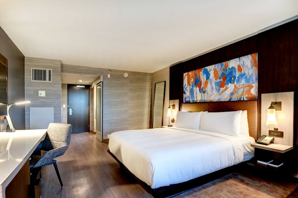 Фото Marriott Tulsa Hotel Southern Hills