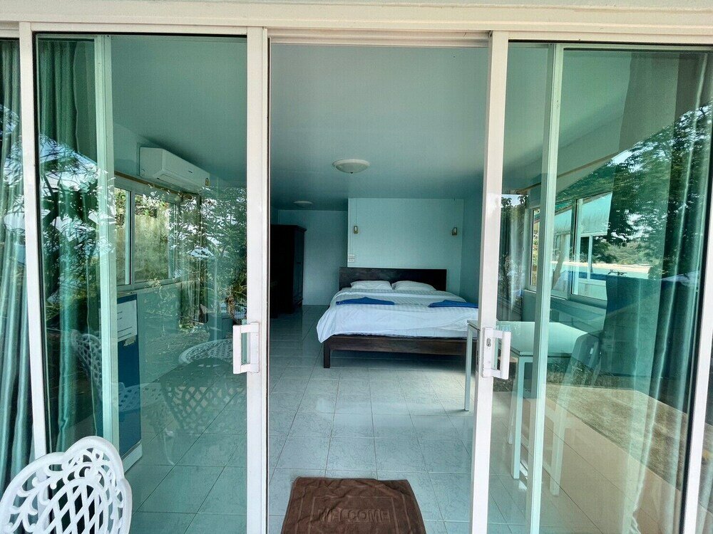 Фото Nairock On The Rock Resort Phuket