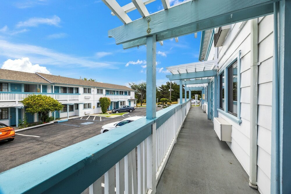 Фото Arbor Inn Monterey