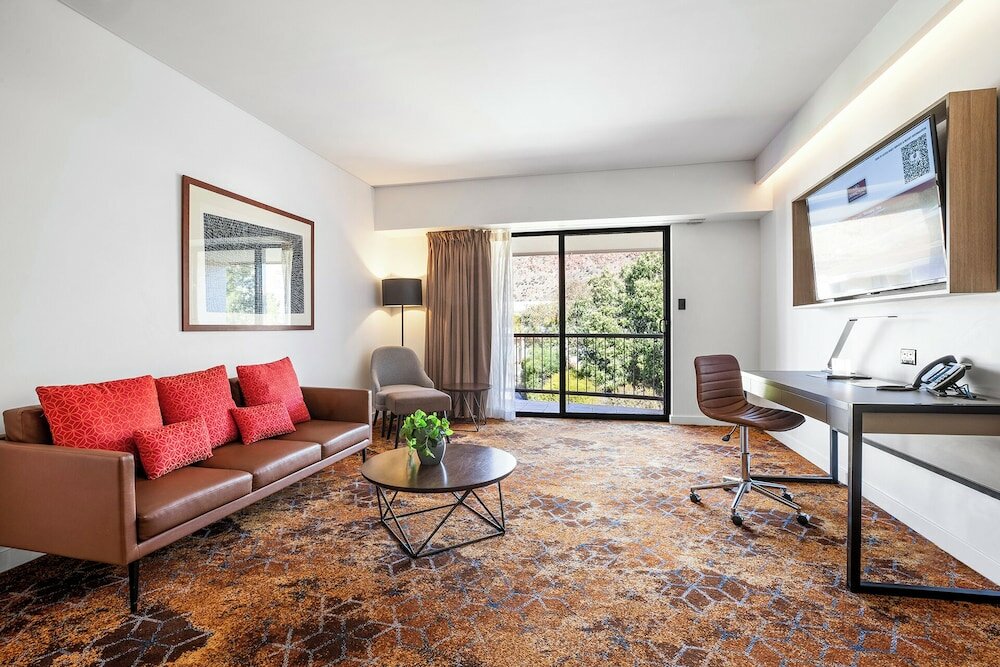 Фото Crowne Plaza Alice Springs Lasseters, an Ihg Hotel