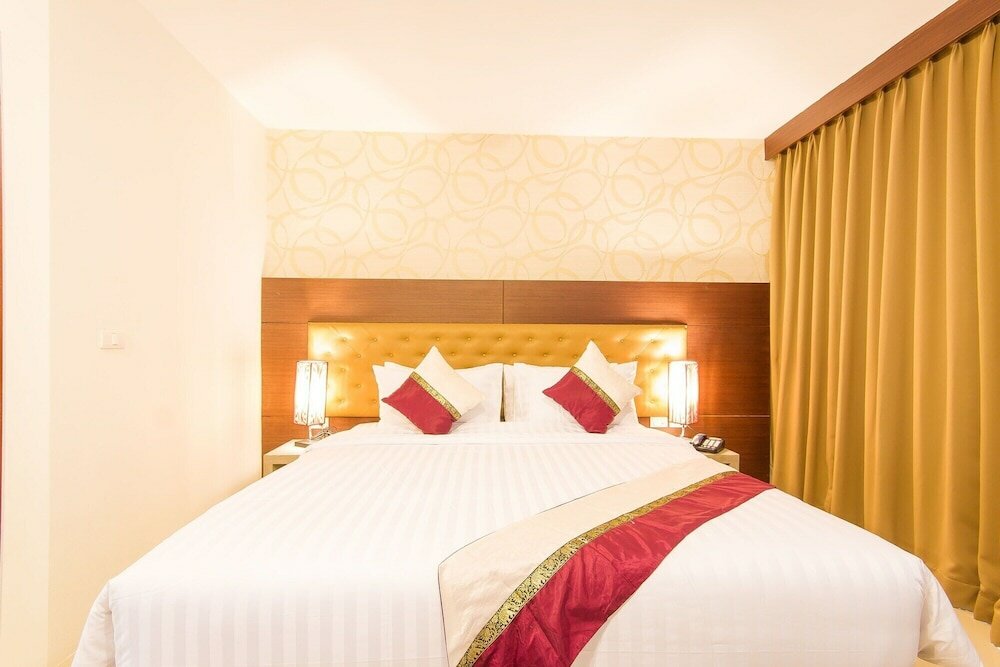 Фото Hemingways Silk Hotel