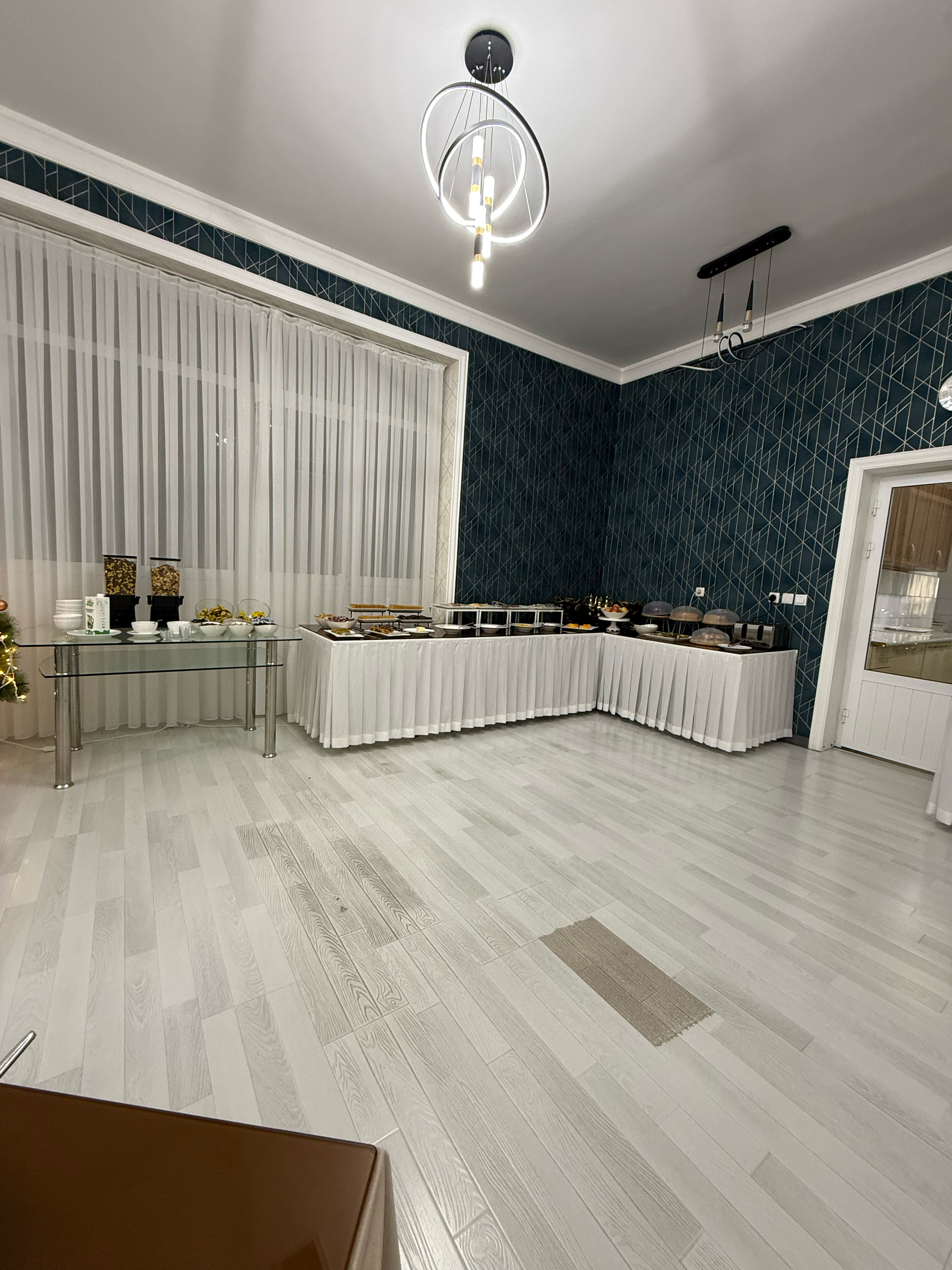 Фото Dsf Garden Hotel