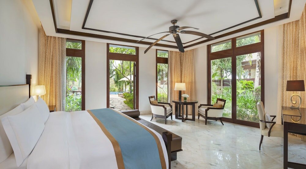 Фото The St. Regis Sanya Yalong Bay Resort
