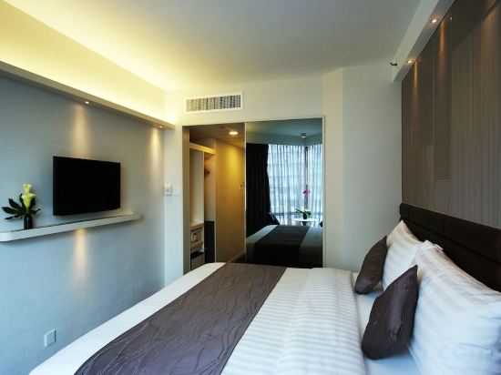 Фото Stanford Hotel