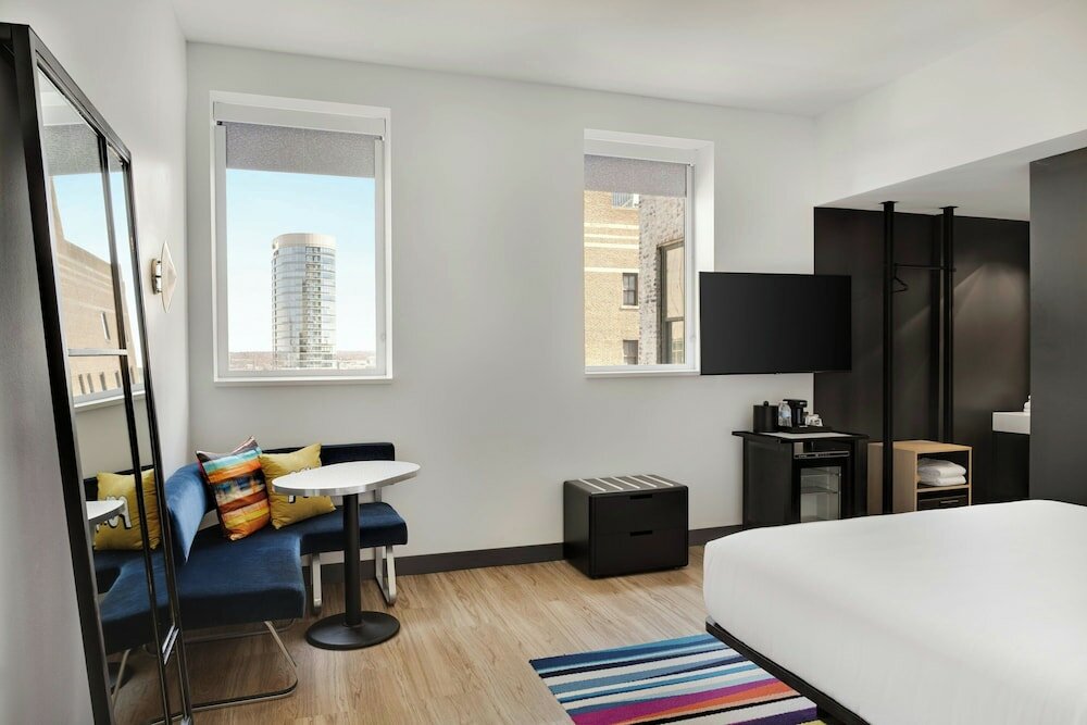 Фото Aloft Indianapolis Downtown