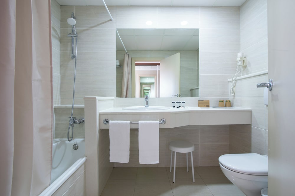 Фото Hotel Bahía Calpe by Pierre & Vacances