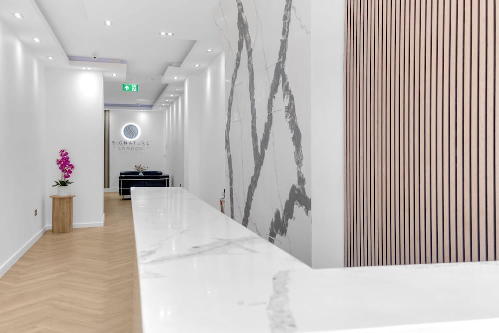Фото Signature London